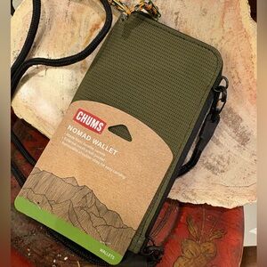 Chums Nomad Wallet